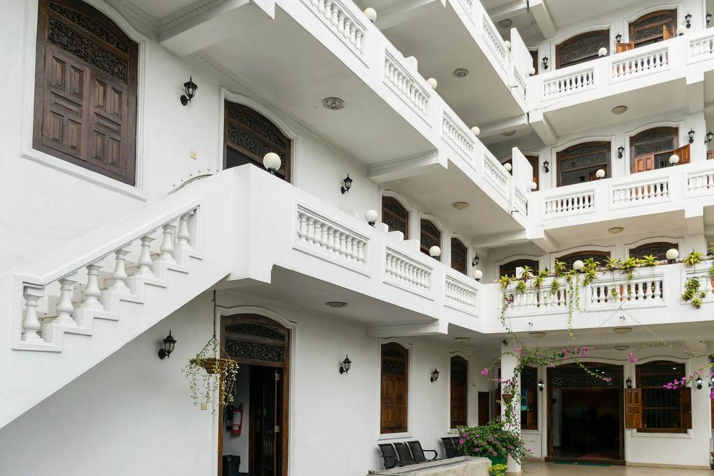 Apartament Dew Grand Regency Bataduwa Zewnętrze zdjęcie